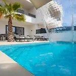 View Luxury - Sea View