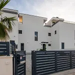 View Luxury - Sea View