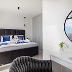 View Luxury - Sea View