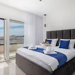 View Luxury - Sea View
