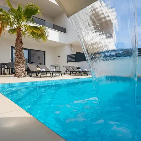 View Luxury