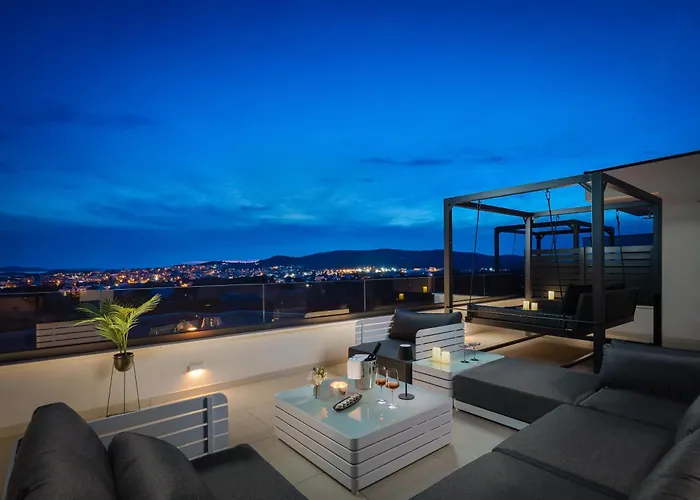 View Luxury - Sea View