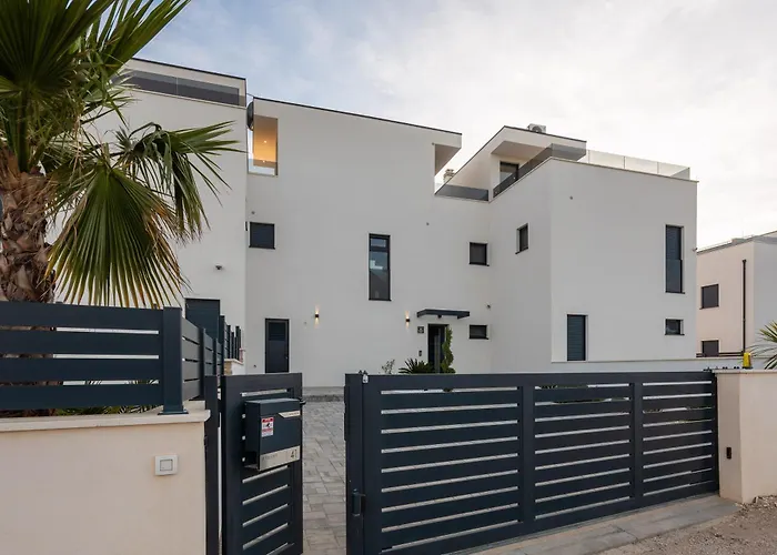 View Luxury - Sea View