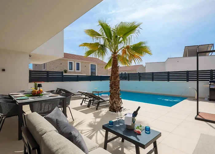 View Luxury - Sea View וודיצה