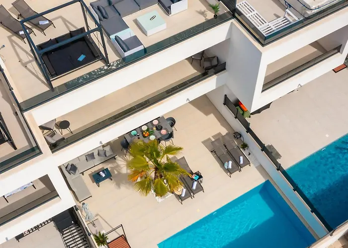 View Luxury - Sea View